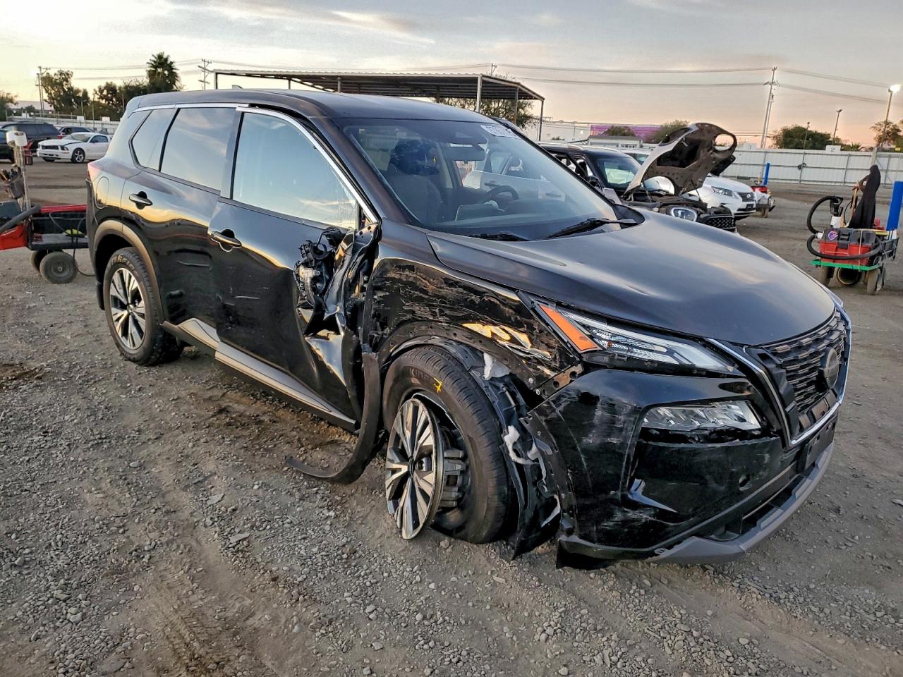 2021 NISSAN ROGUE SV photo 4