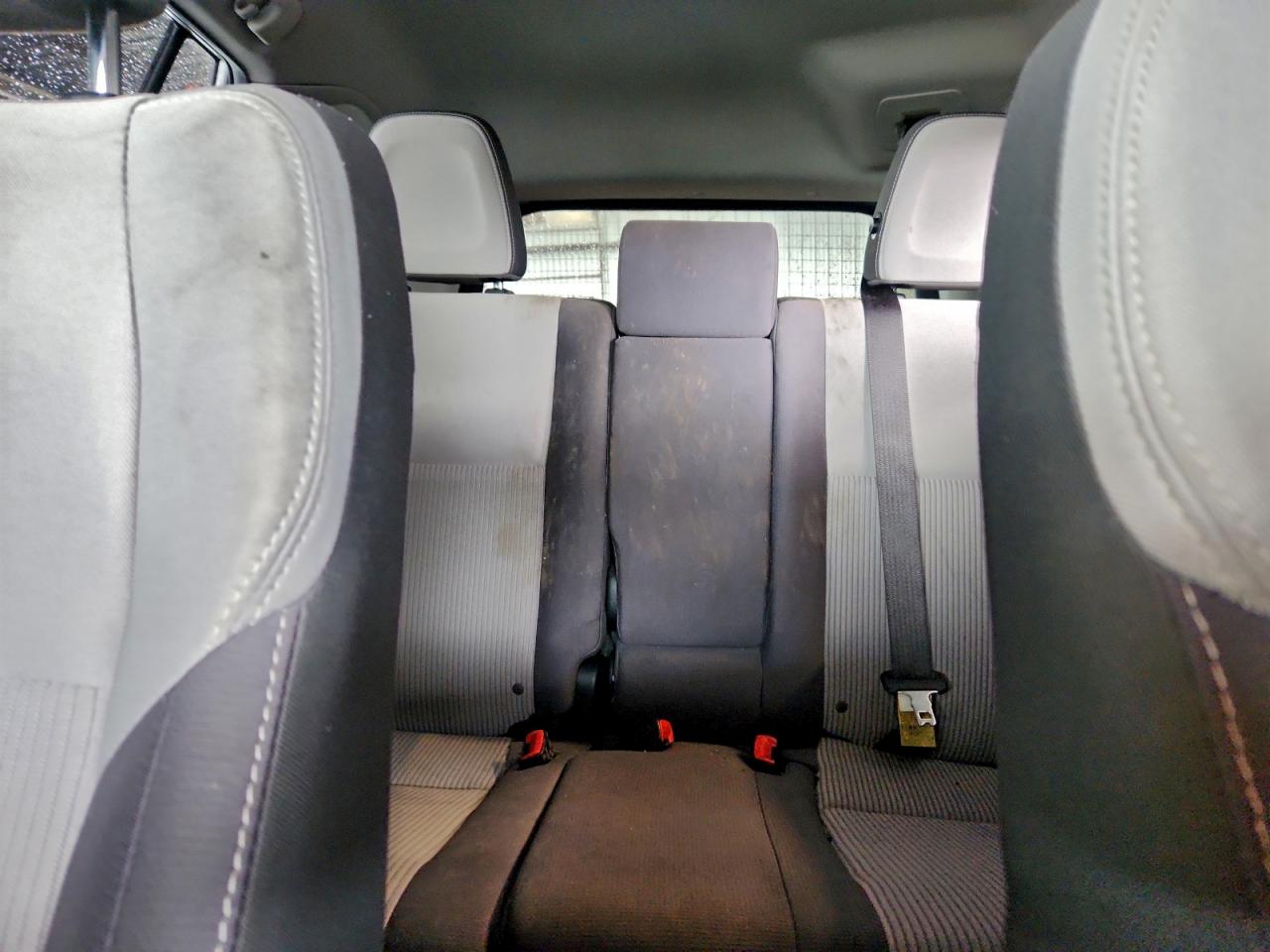 2015 TOYOTA RAV4 XLE photo 10
