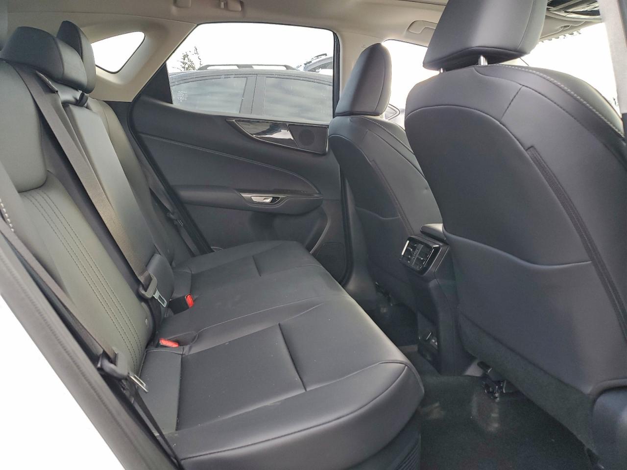 2025 LEXUS NX 350H BASE photo 11