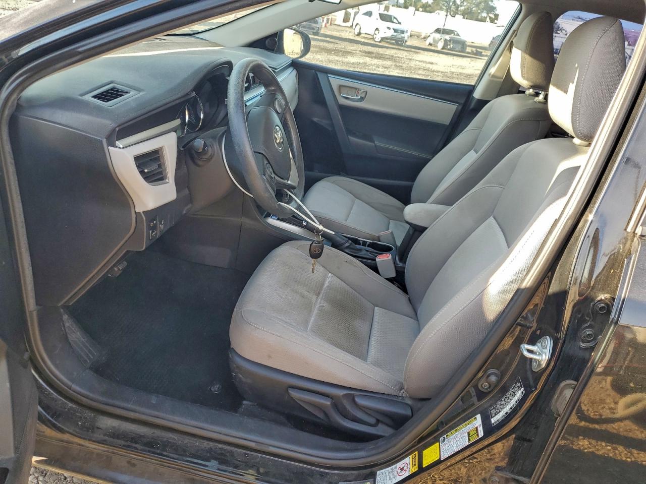 2016 TOYOTA COROLLA L photo 13