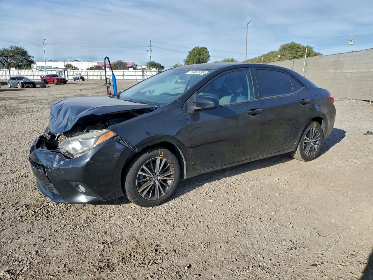 2016 TOYOTA COROLLA