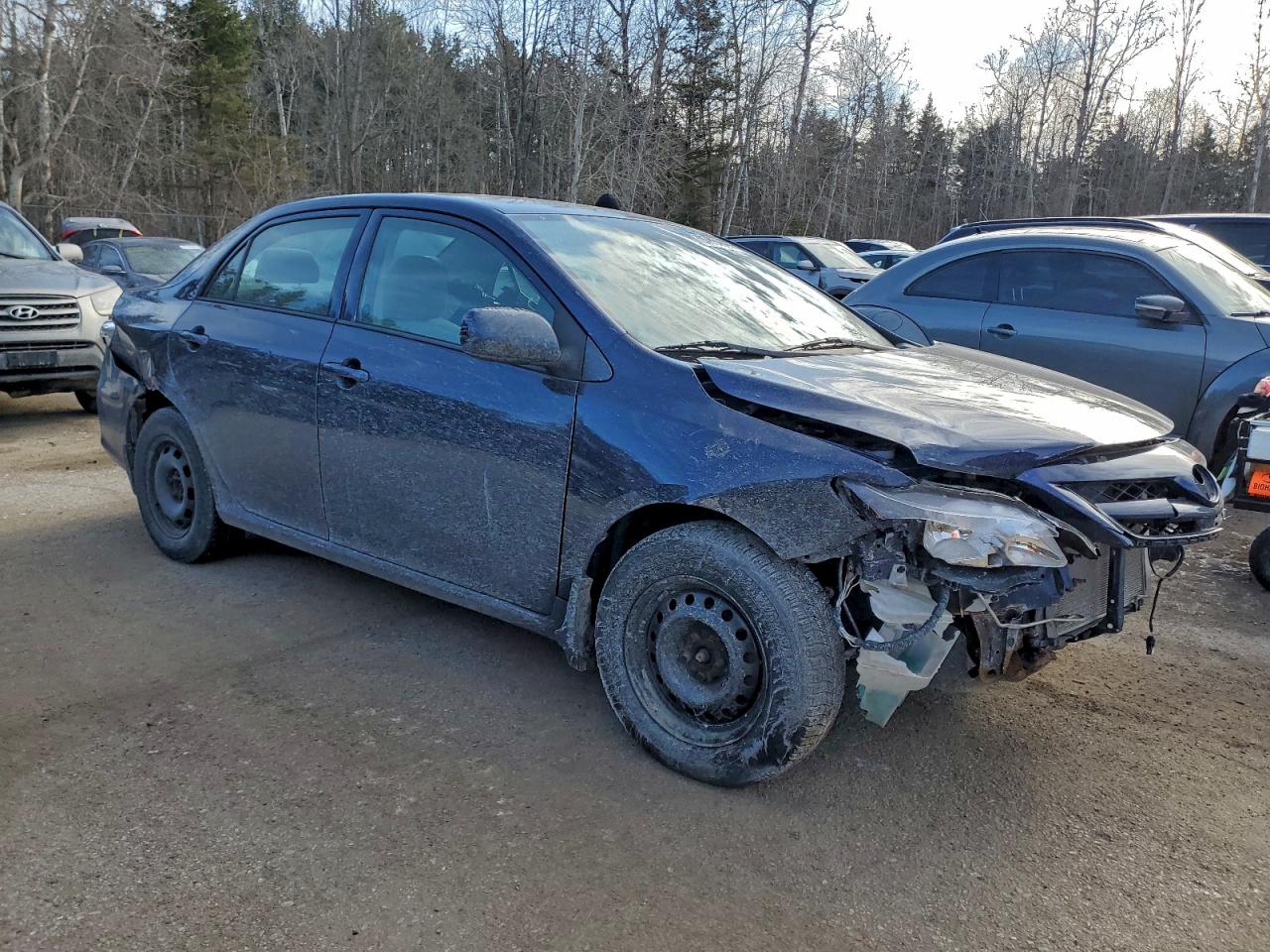 2013 TOYOTA COROLLA BASE photo 4