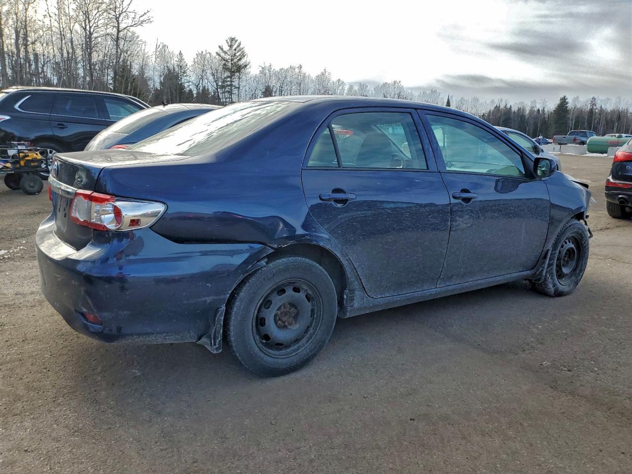 2013 TOYOTA COROLLA BASE photo 3