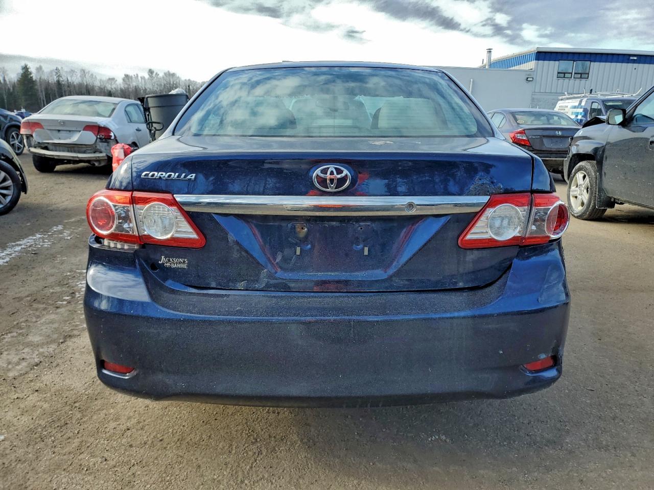 2013 TOYOTA COROLLA BASE photo 6