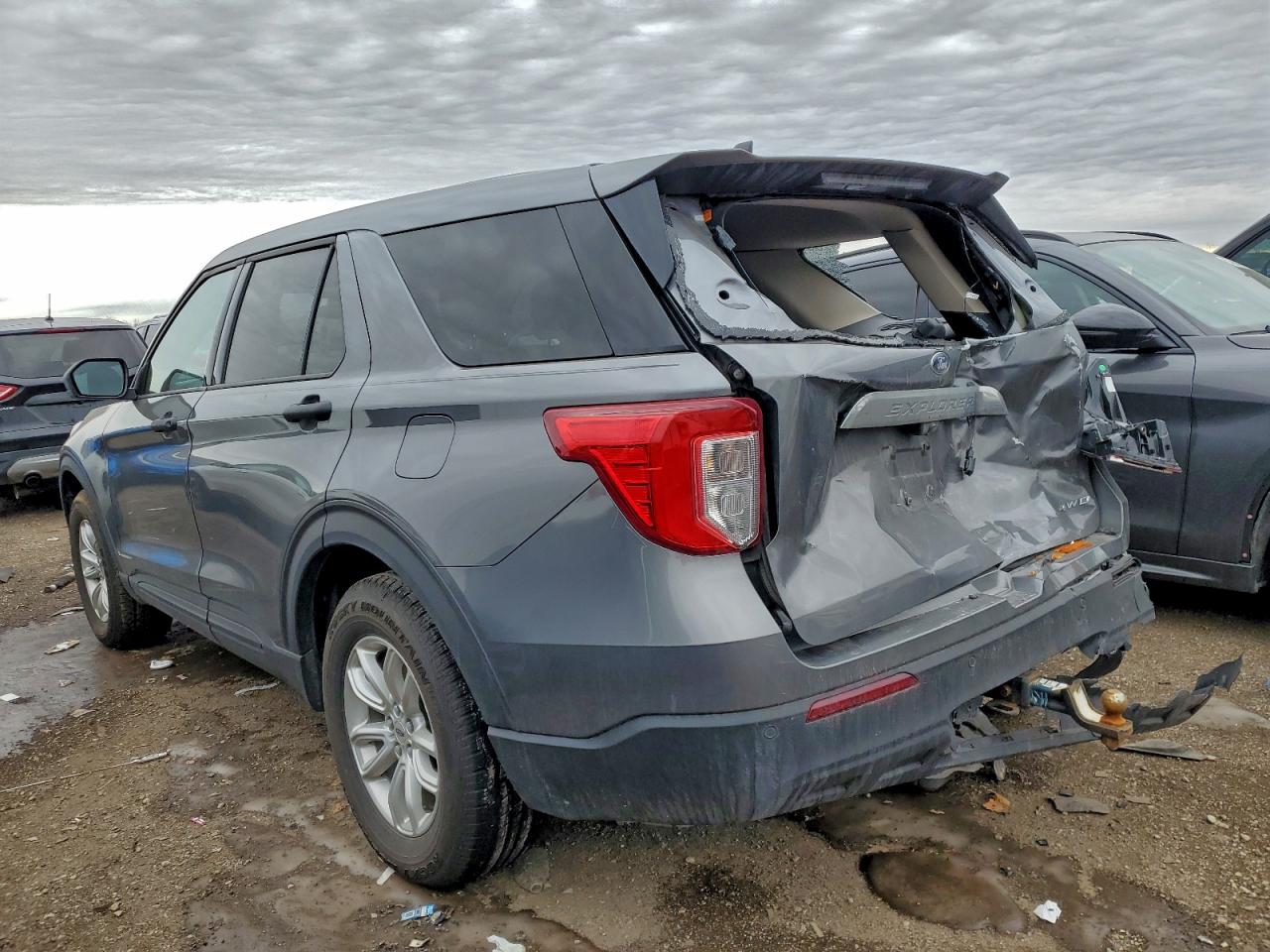 2021 FORD EXPLORER photo 2