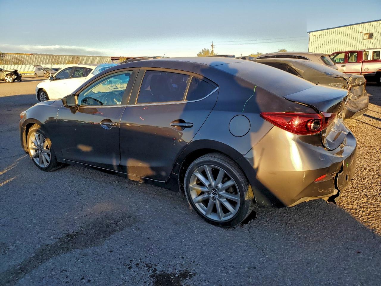 2017 MAZDA 3 TOURING photo 2