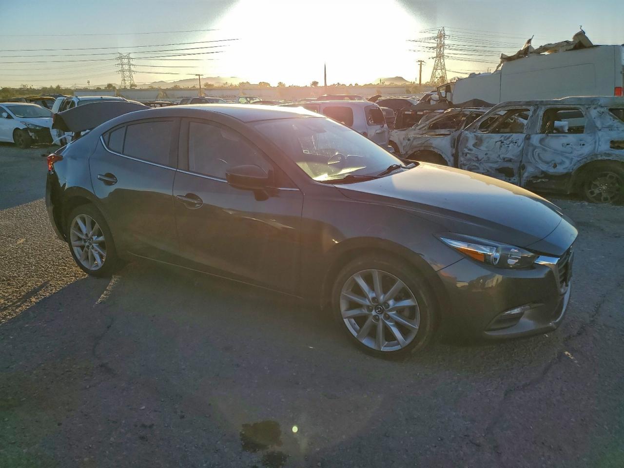 2017 MAZDA 3 TOURING photo 4
