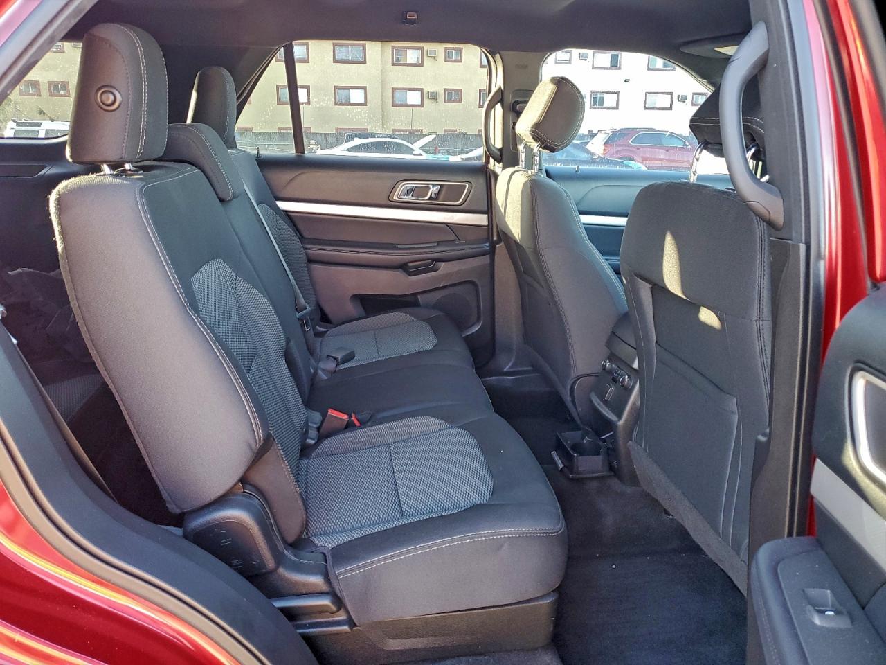 2017 FORD EXPLORER XLT photo 11