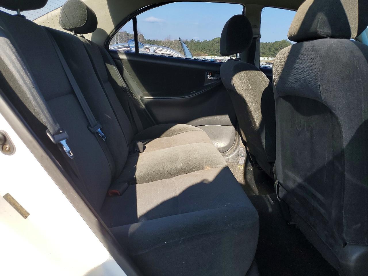 2004 TOYOTA COROLLA CE photo 10