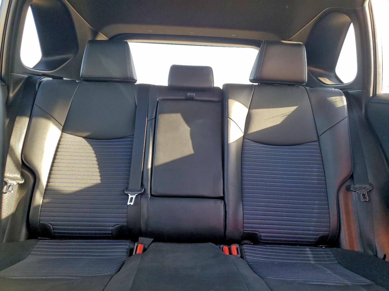 2022 TOYOTA RAV4 XSE photo 10