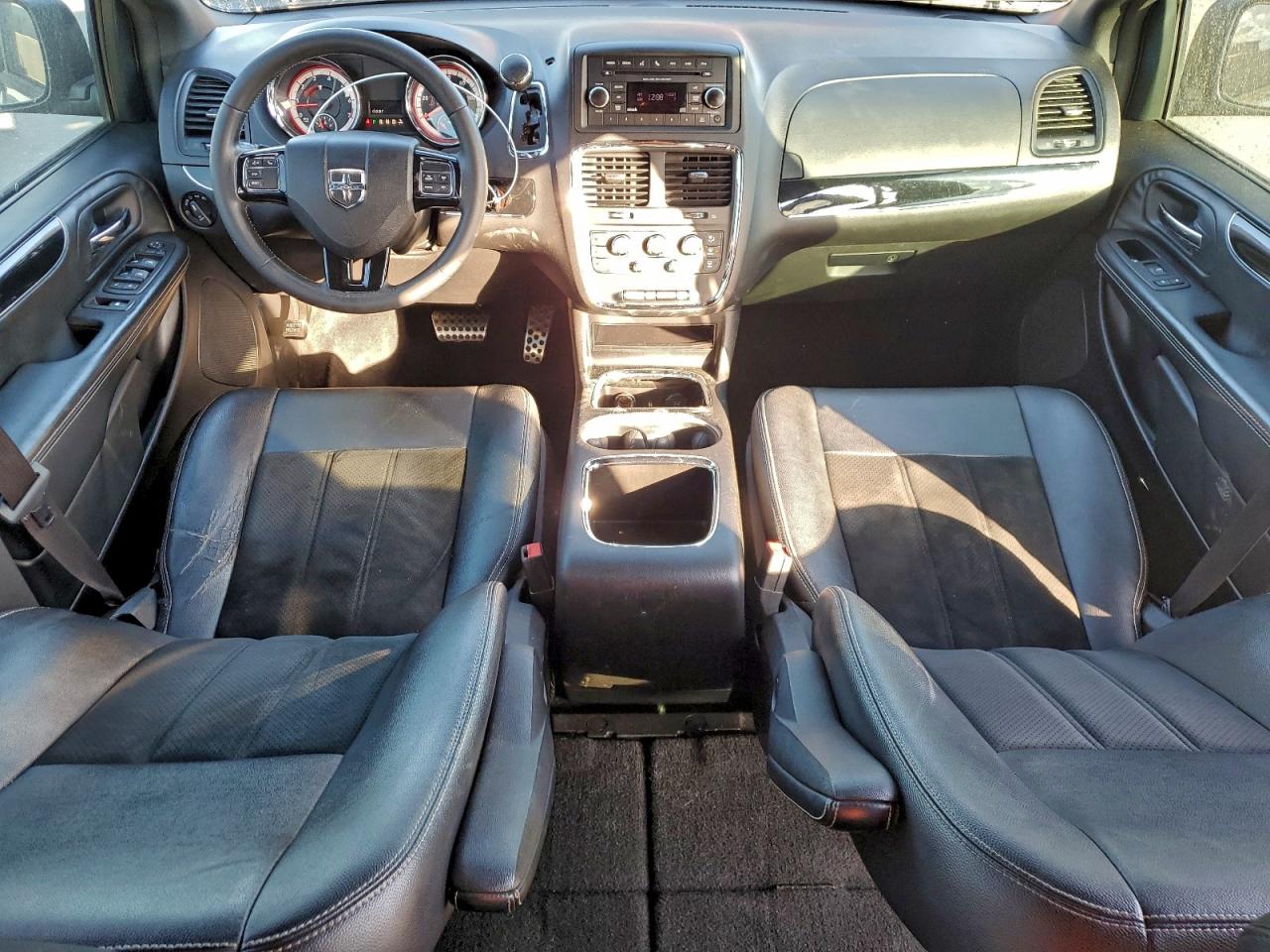 2015 DODGE GRAND CARAVAN SXT photo 15