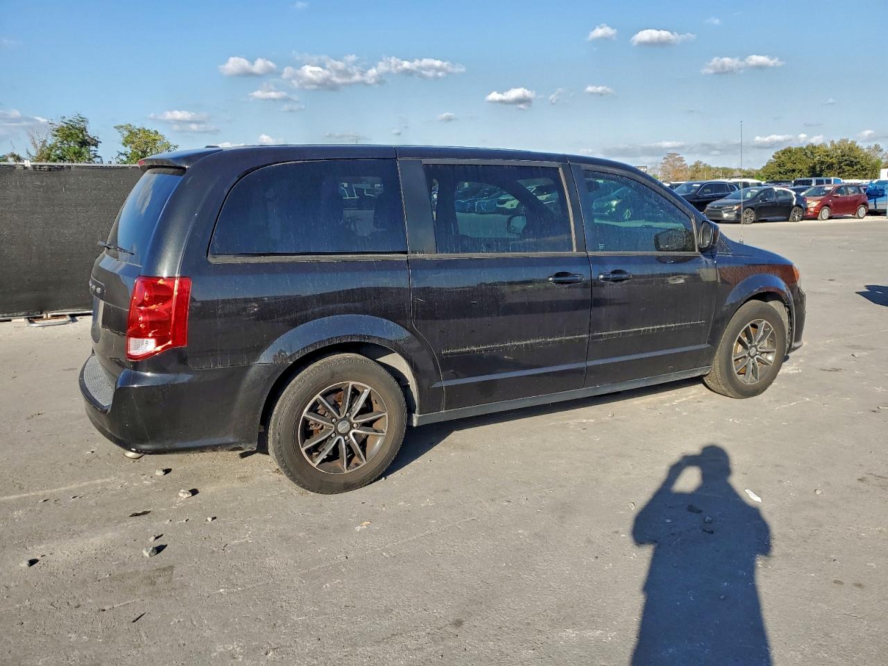 2015 DODGE GRAND CARAVAN SXT photo 5
