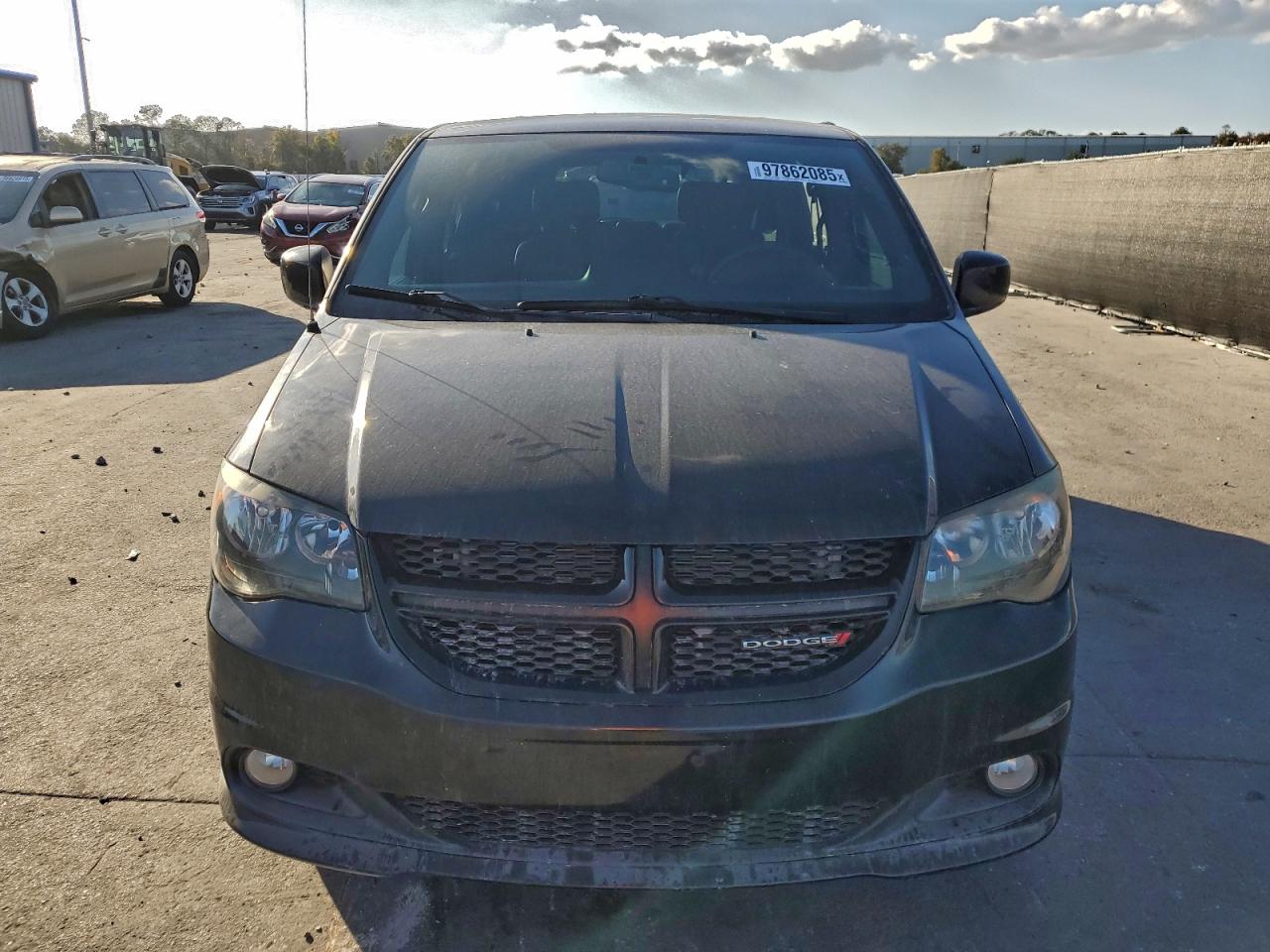 2015 DODGE GRAND CARAVAN SXT photo 9