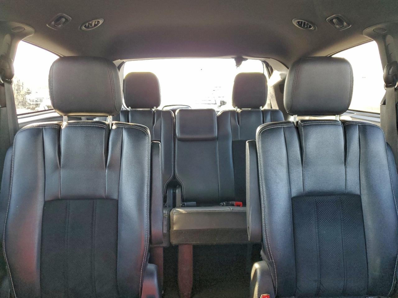 2015 DODGE GRAND CARAVAN SXT photo 19