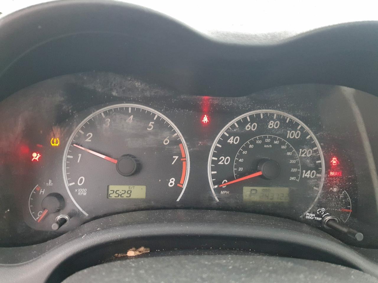 2011 TOYOTA COROLLA BASE photo 17