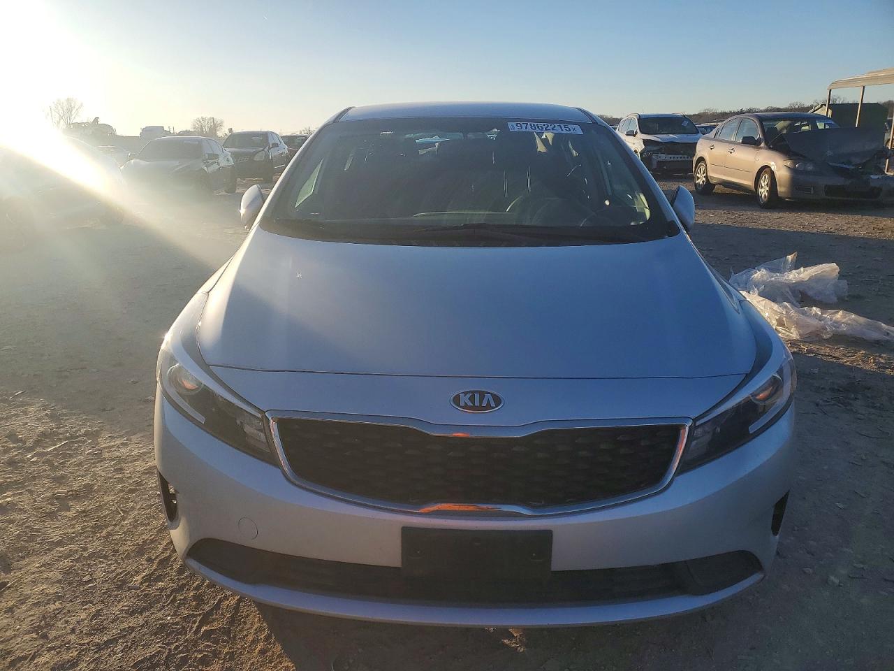 2017 KIA FORTE LX photo 5