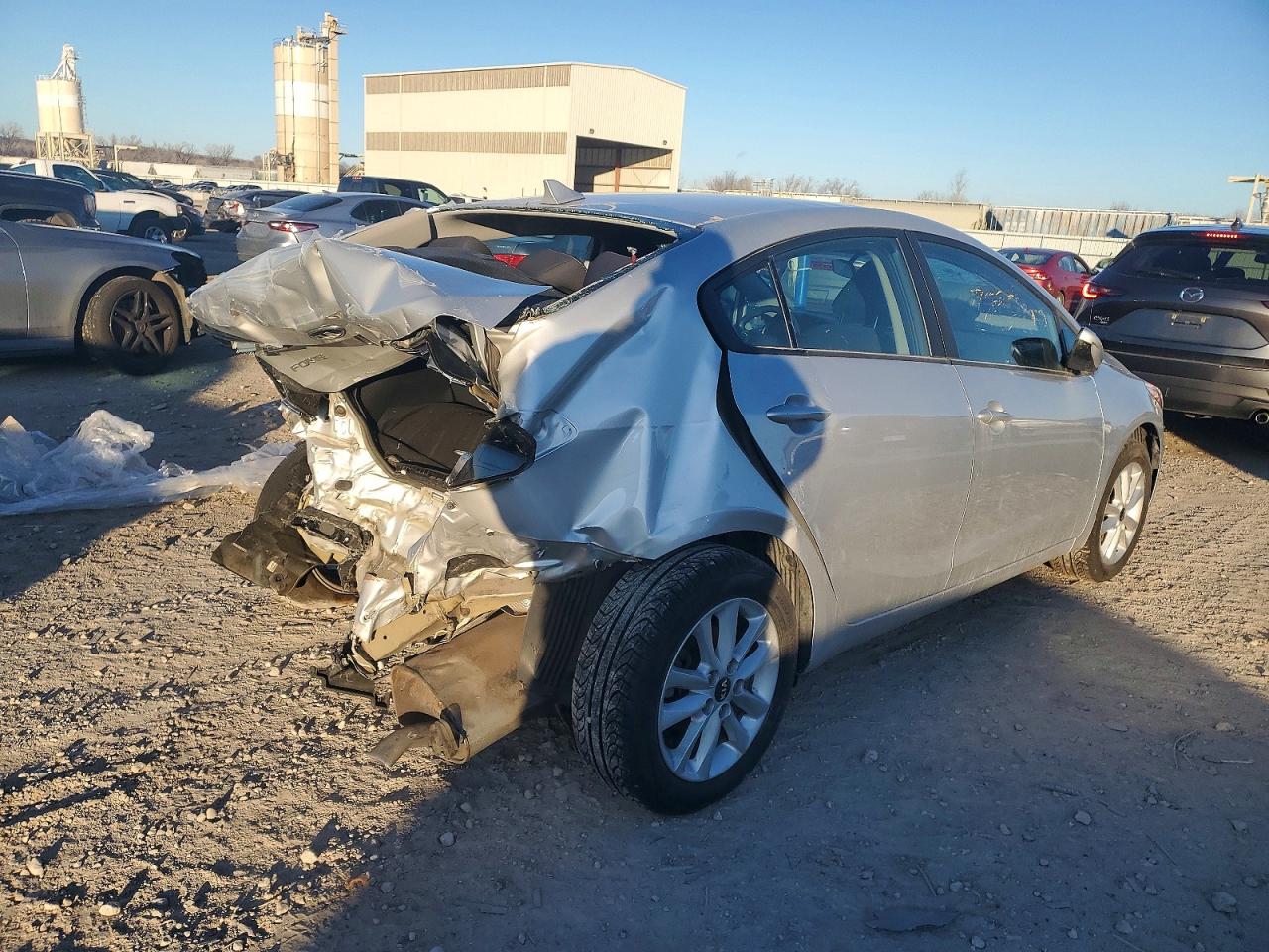 2017 KIA FORTE LX photo 3