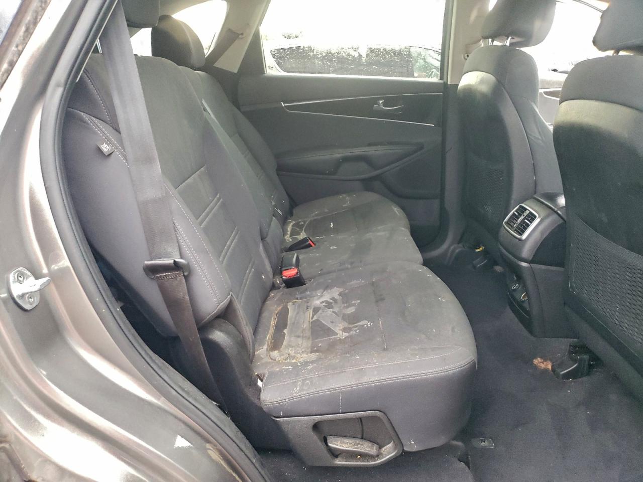 2016 KIA SORENTO LX photo 11