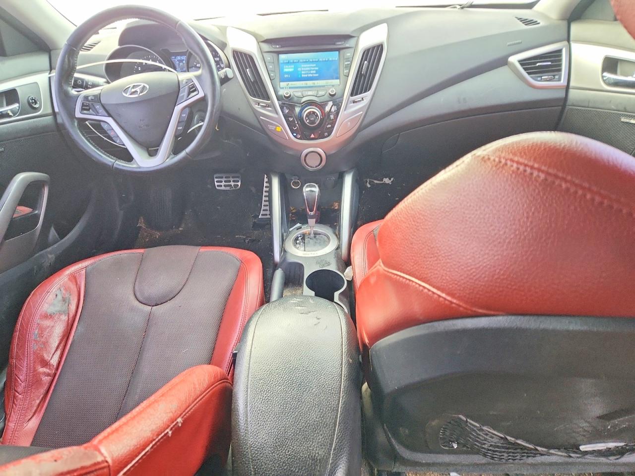 2012 HYUNDAI VELOSTER photo 8
