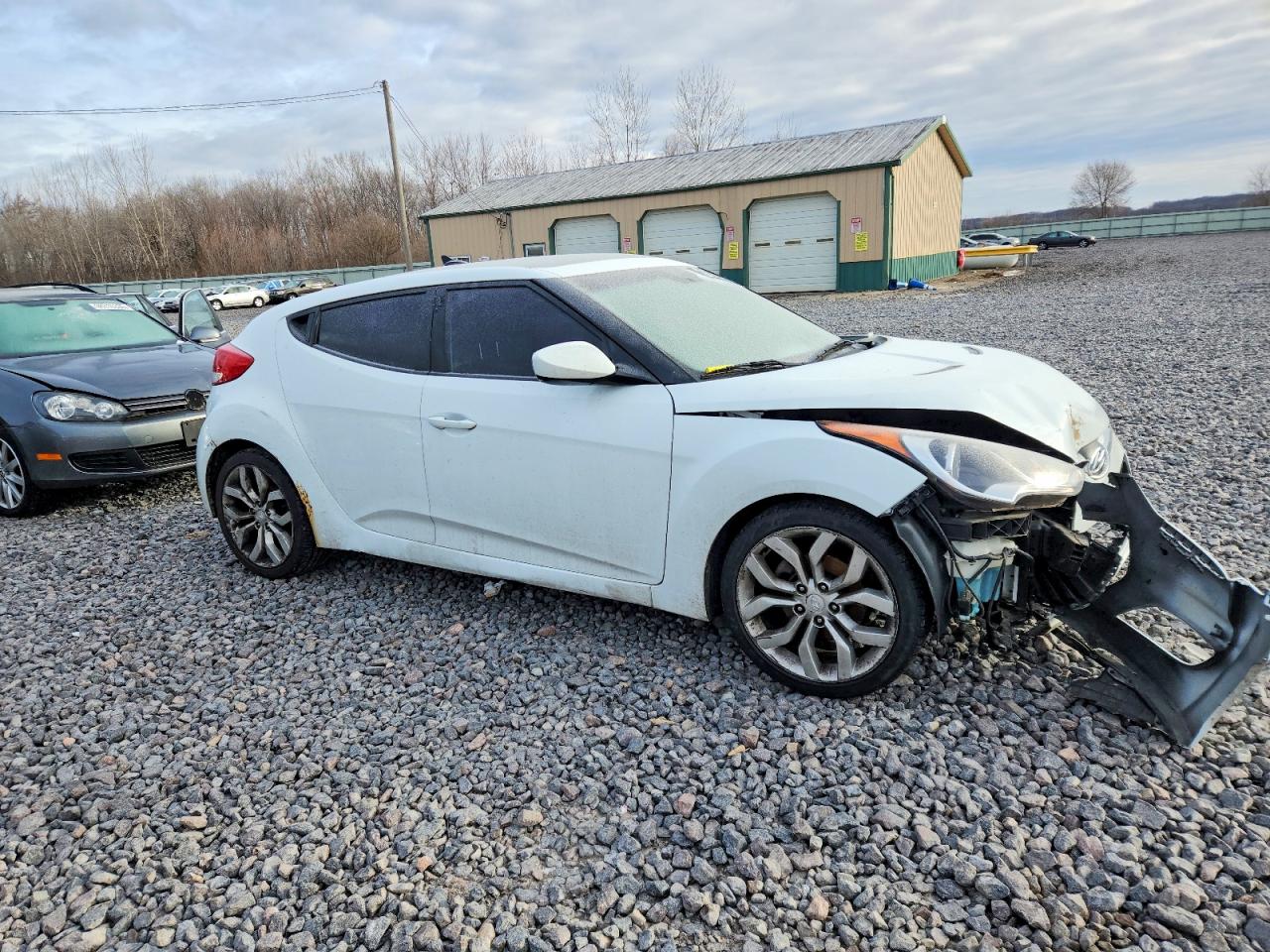 2012 HYUNDAI VELOSTER photo 4