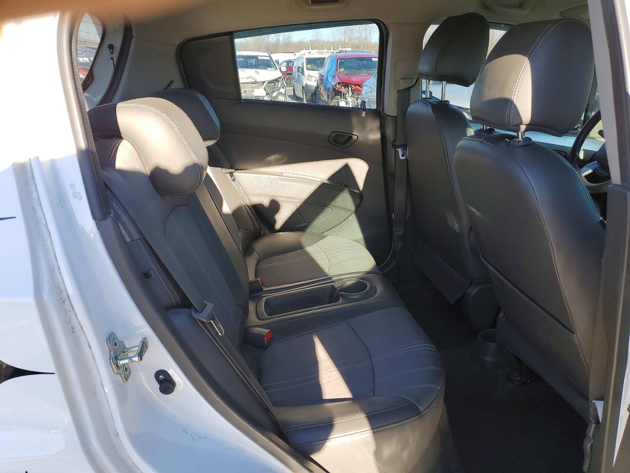 2015 CHEVROLET SPARK 1LT photo 10