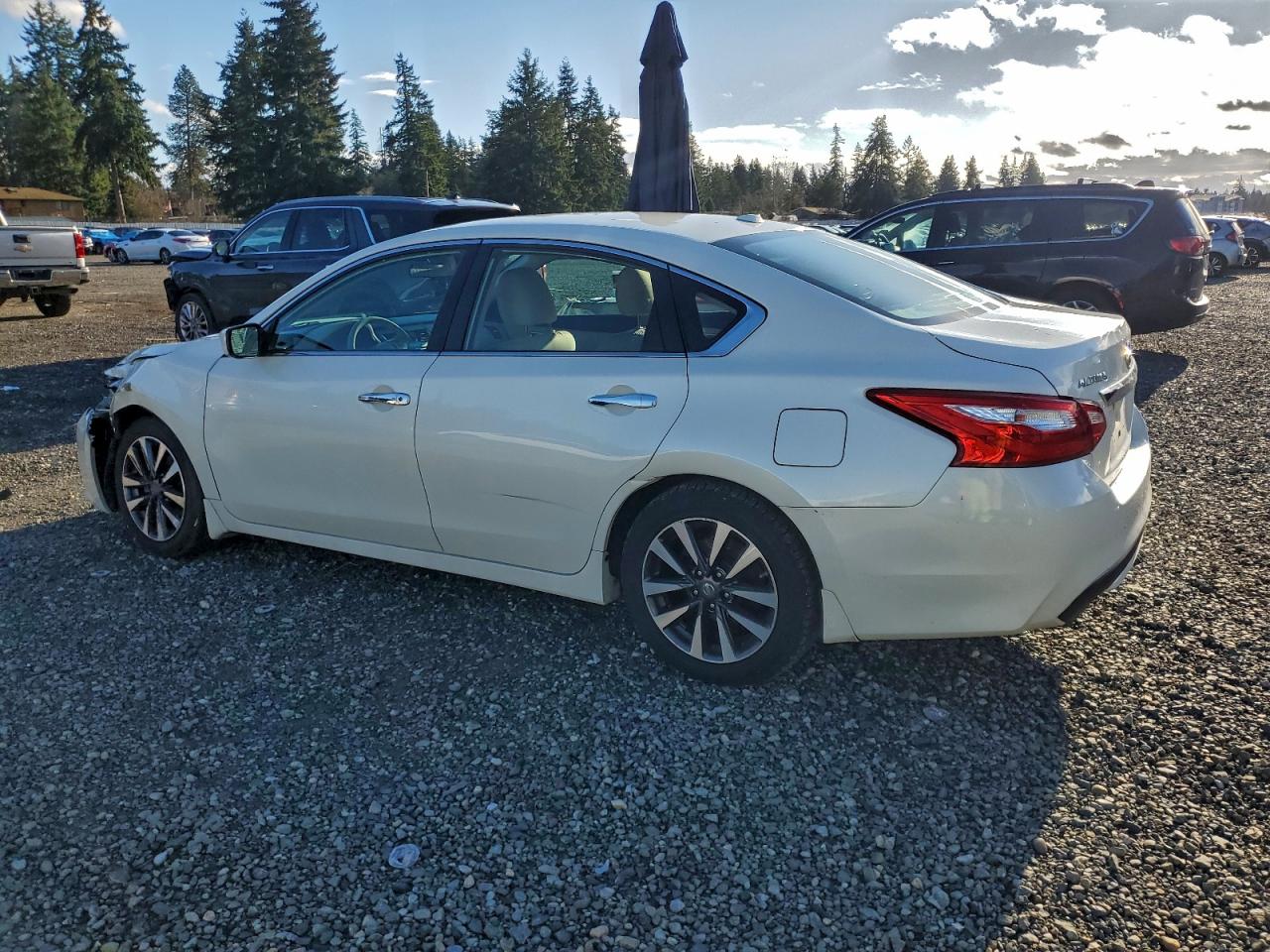 2017 NISSAN ALTIMA 2.5 photo 2
