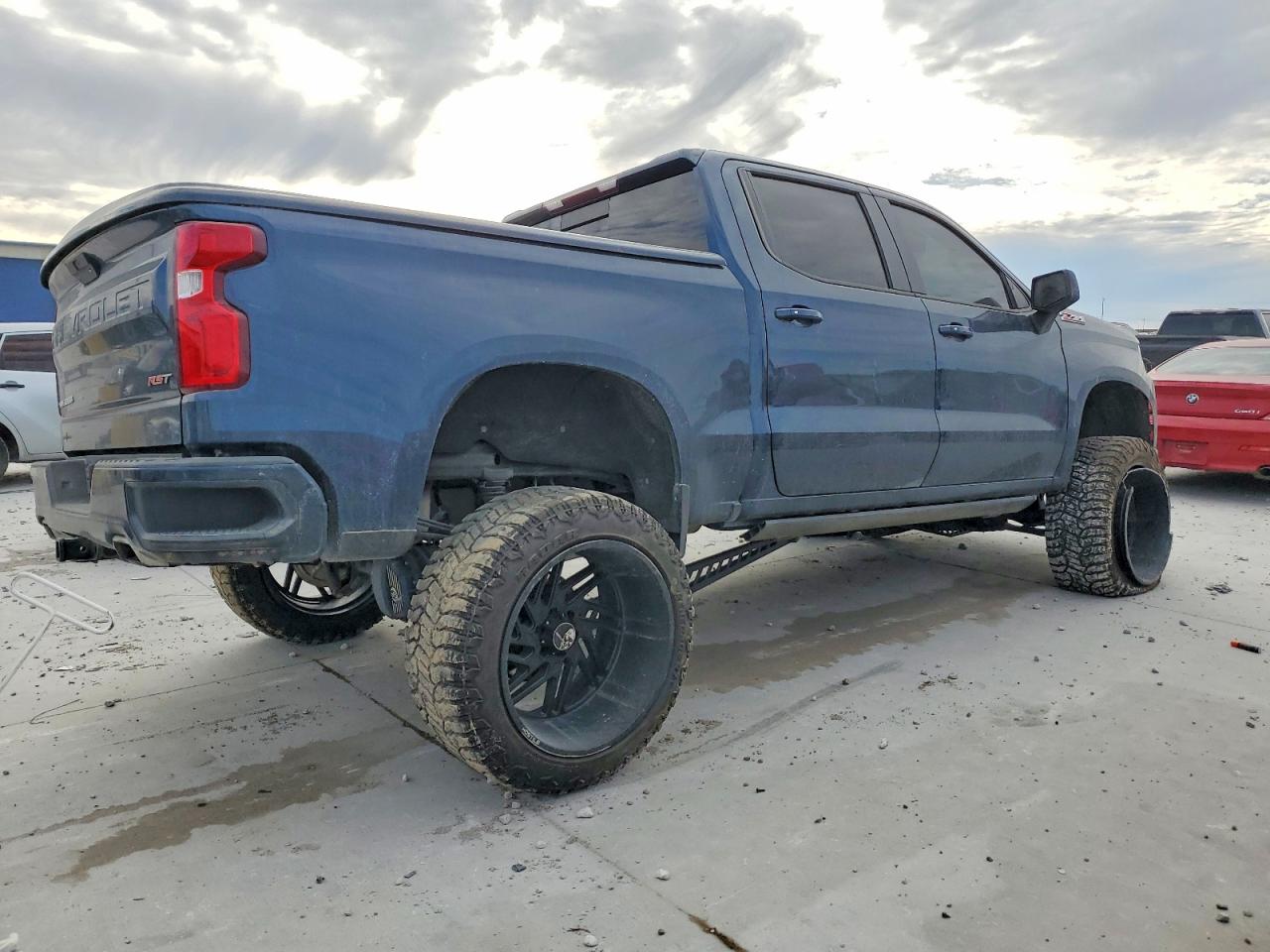 2019 CHEVROLET SILVERADO K1500 RST photo 5