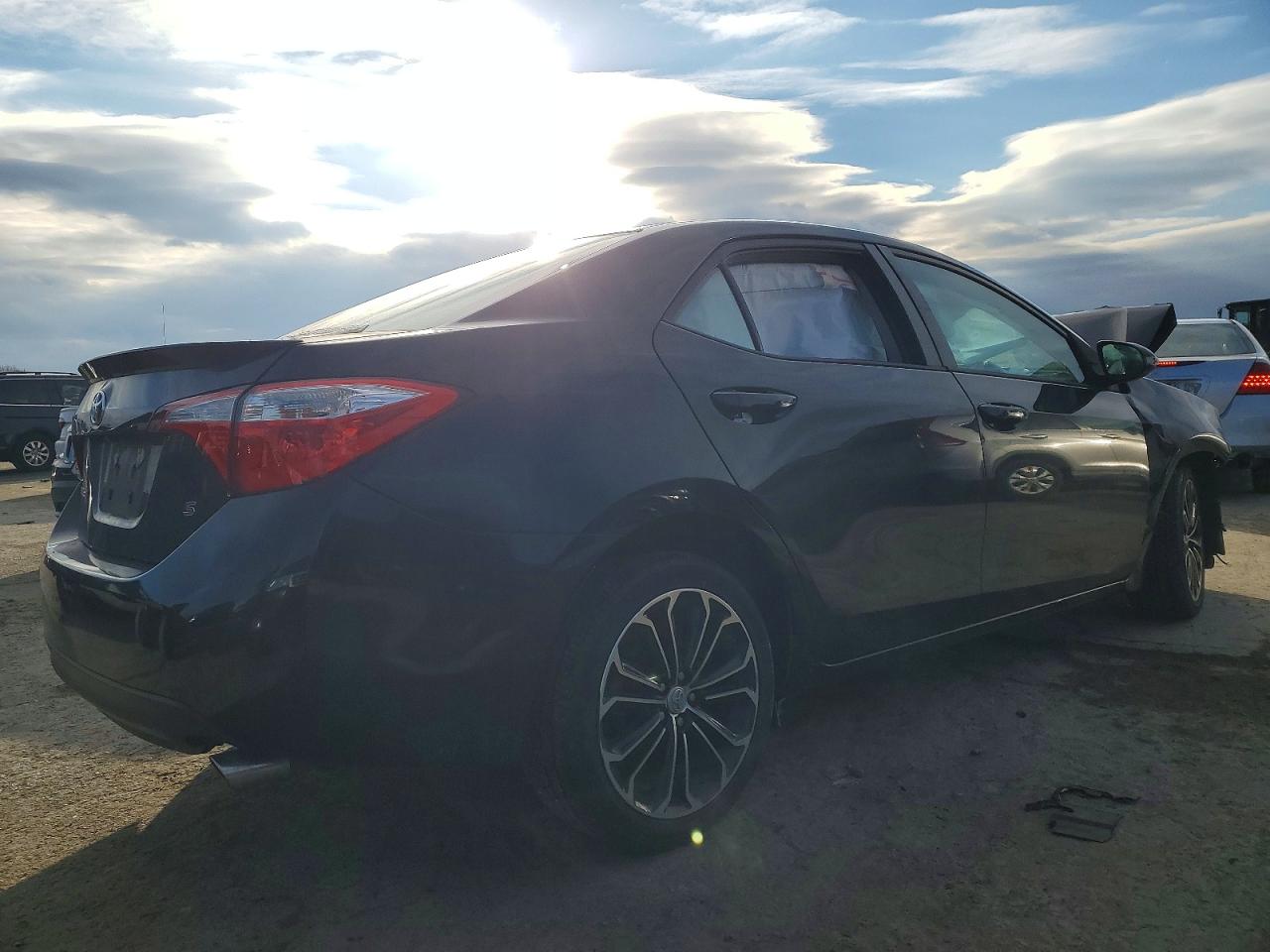 2015 TOYOTA COROLLA S PLUS photo 5