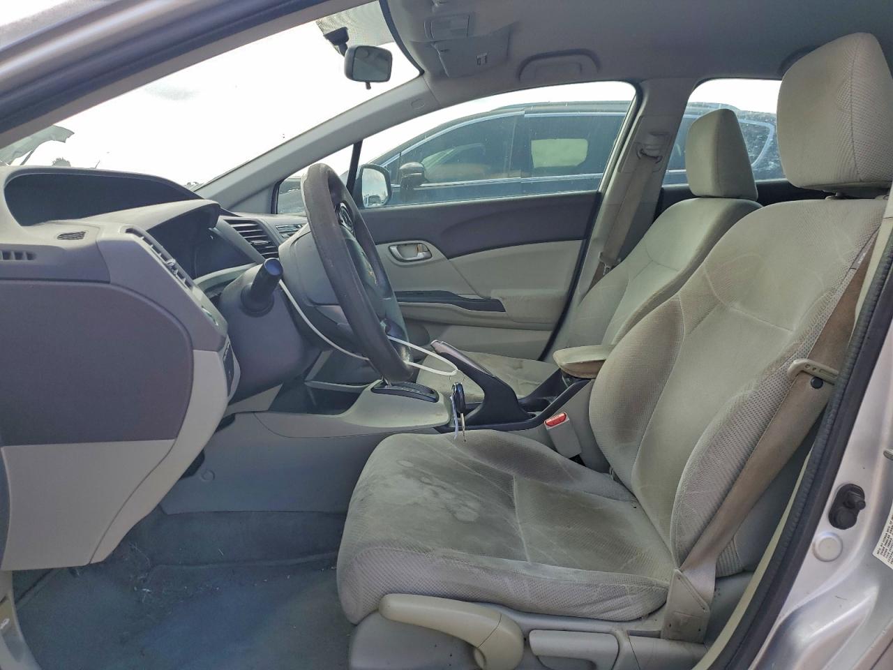 2012 HONDA CIVIC LX photo 7