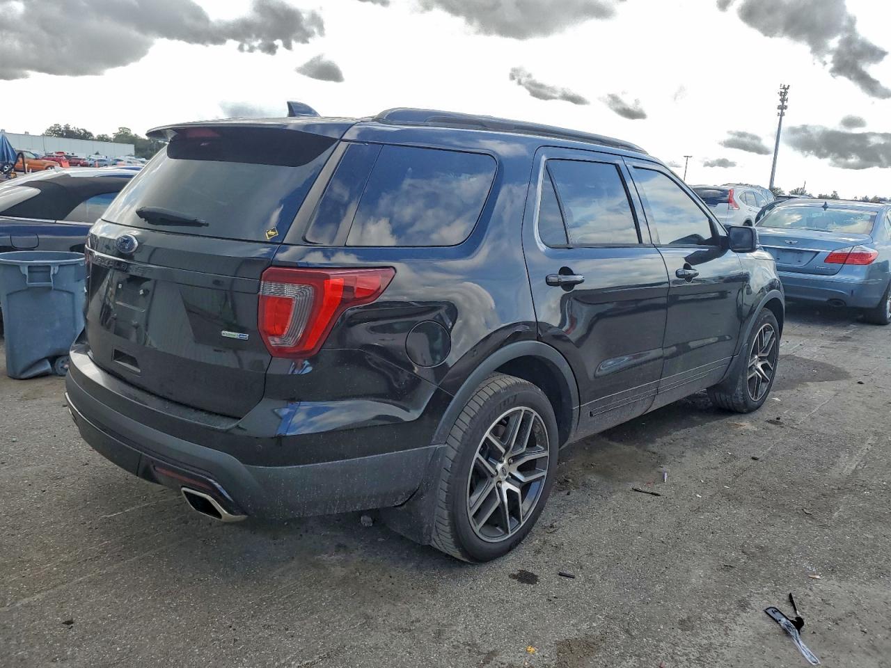 2016 FORD EXPLORER SPORT photo 3