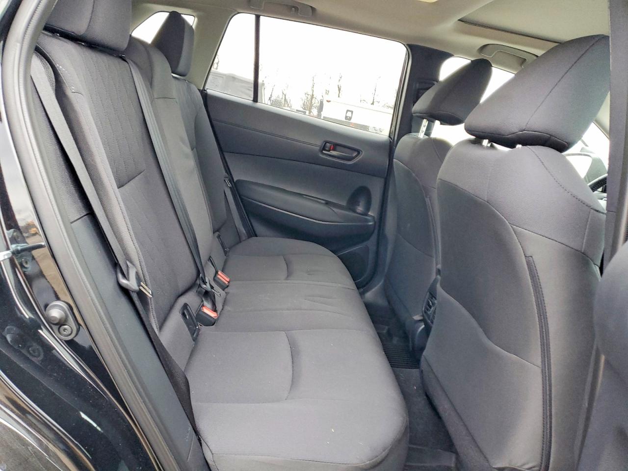 2024 TOYOTA COROLLA CROSS LE photo 11