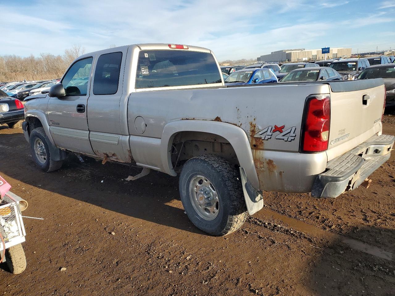 2004 CHEVROLET SILVERADO K2500 HEAVY DUTY photo 2