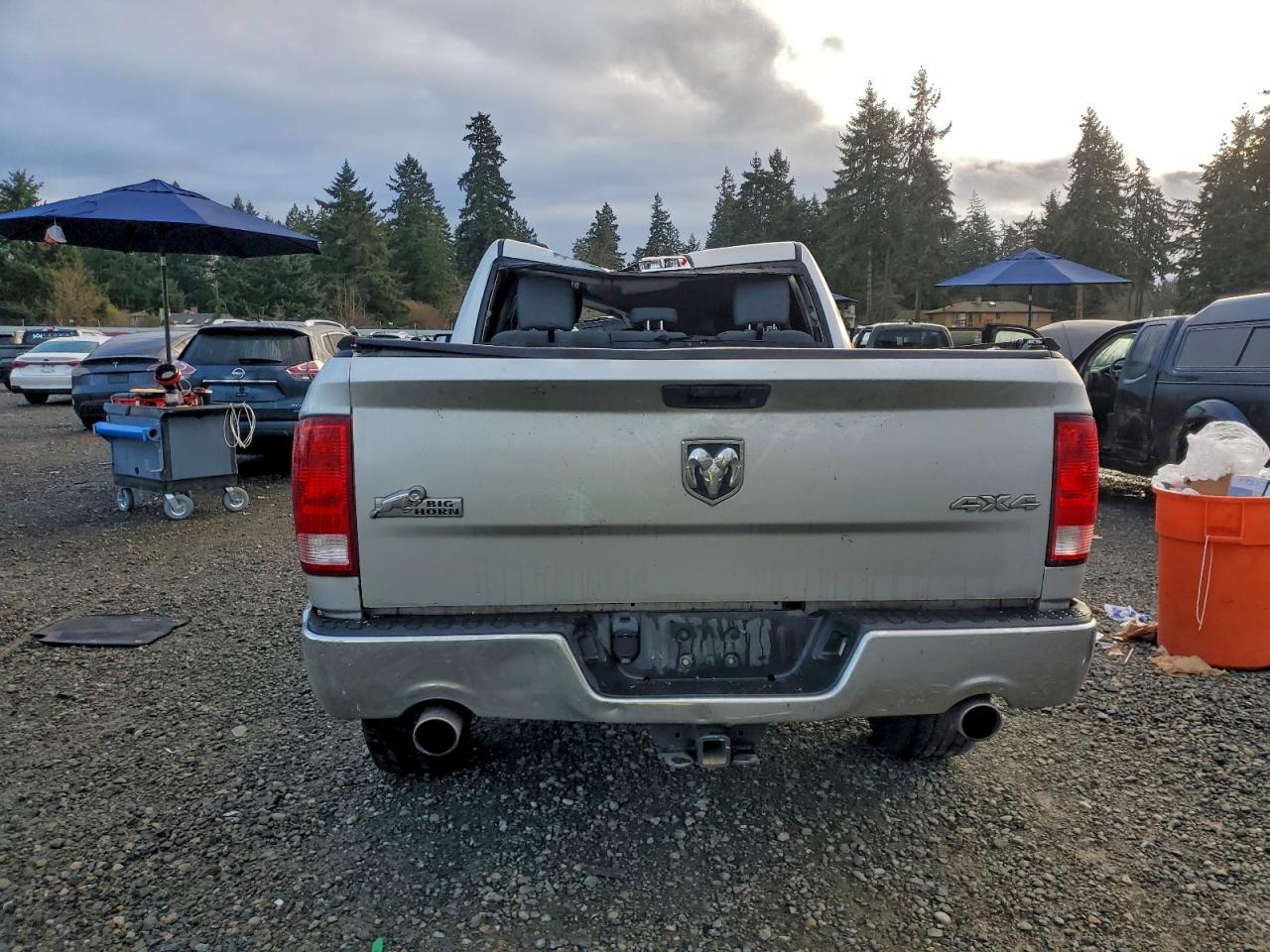 2016 RAM 1500 SLT photo 6