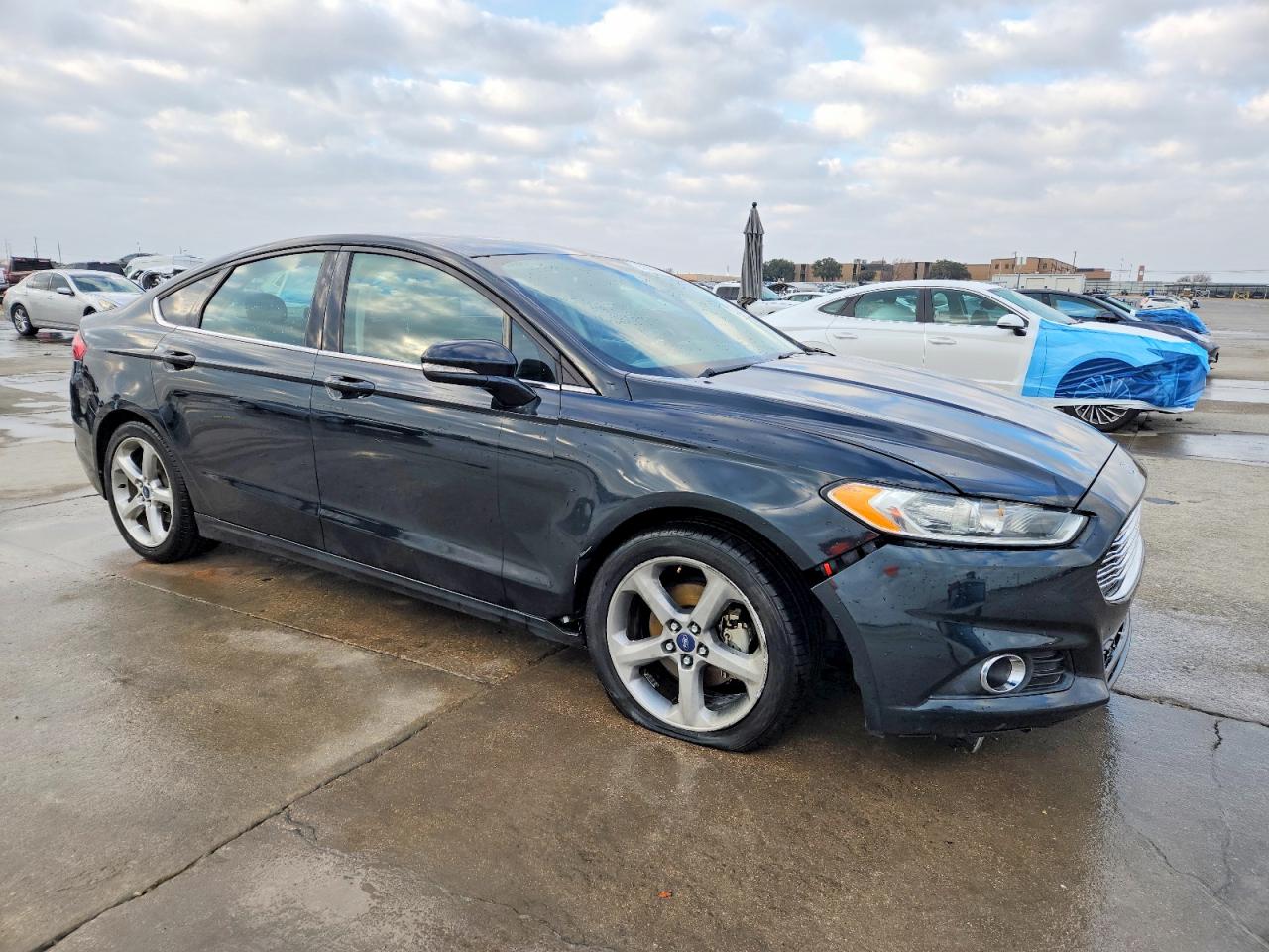 2014 FORD FUSION SE photo 4
