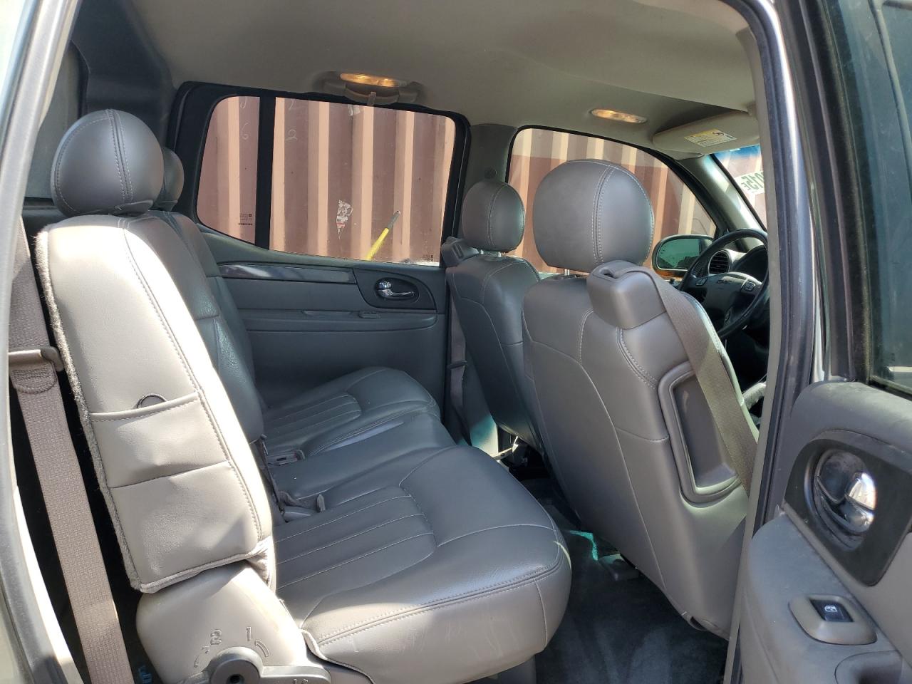 2004 GMC ENVOY XUV photo 10