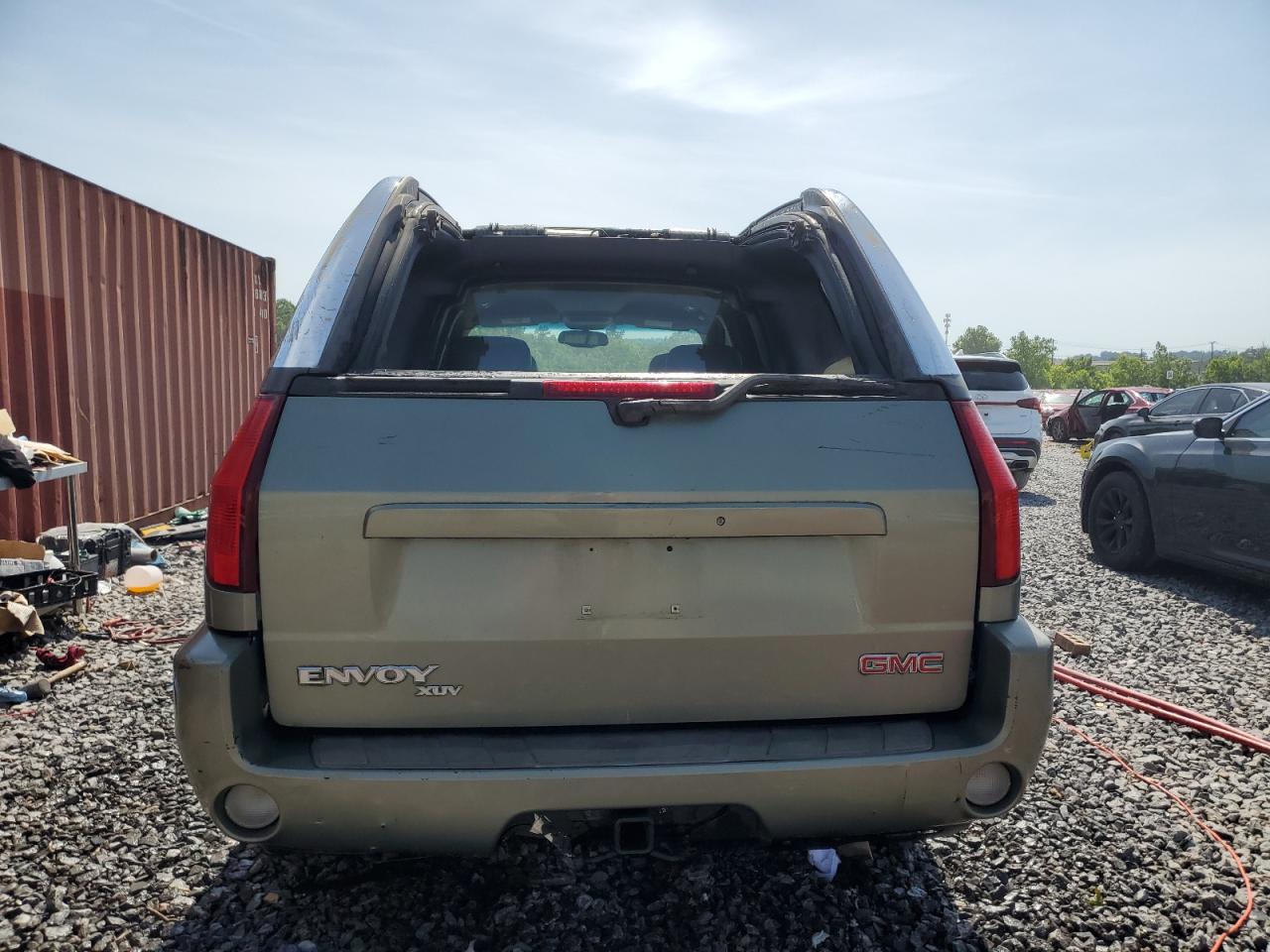 2004 GMC ENVOY XUV photo 6