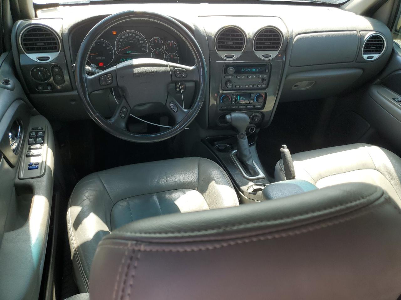 2004 GMC ENVOY XUV photo 8