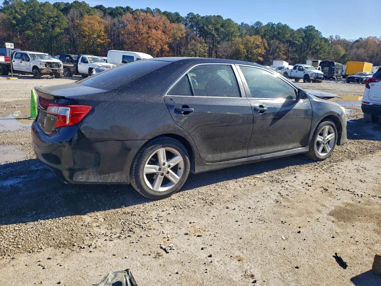 2013 TOYOTA CAMRY L photo 5