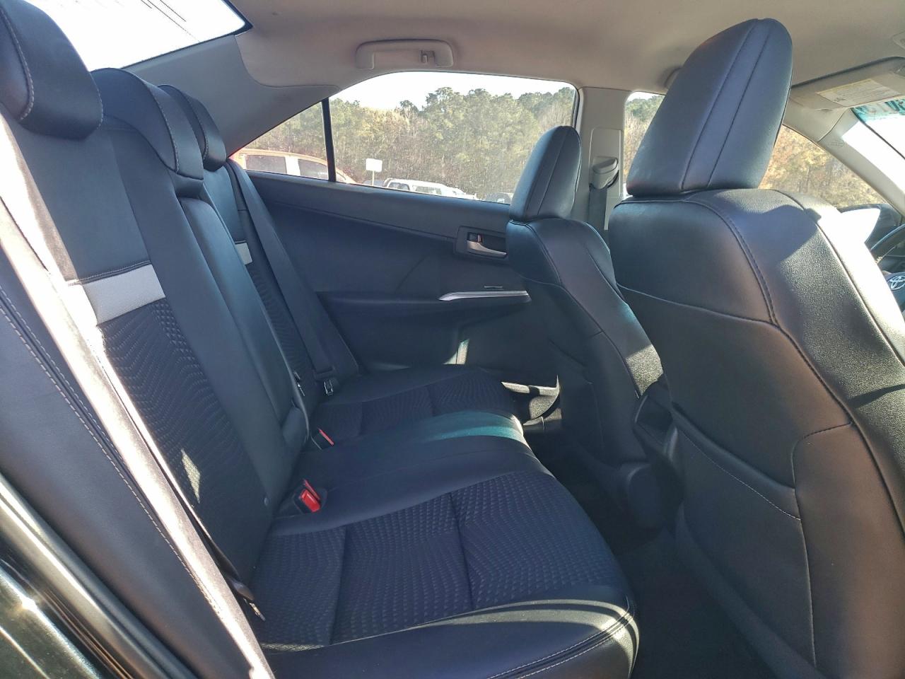 2013 TOYOTA CAMRY L photo 19