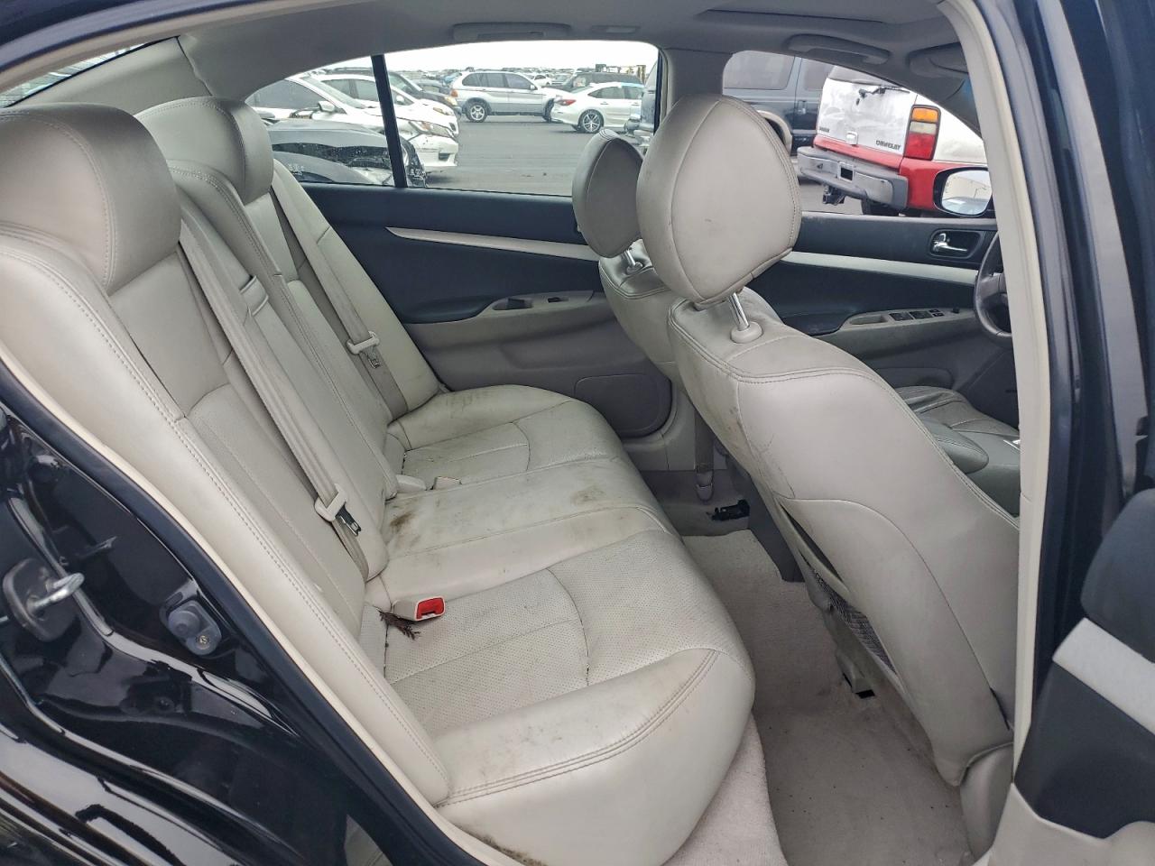 2013 INFINITI G37 BASE photo 10
