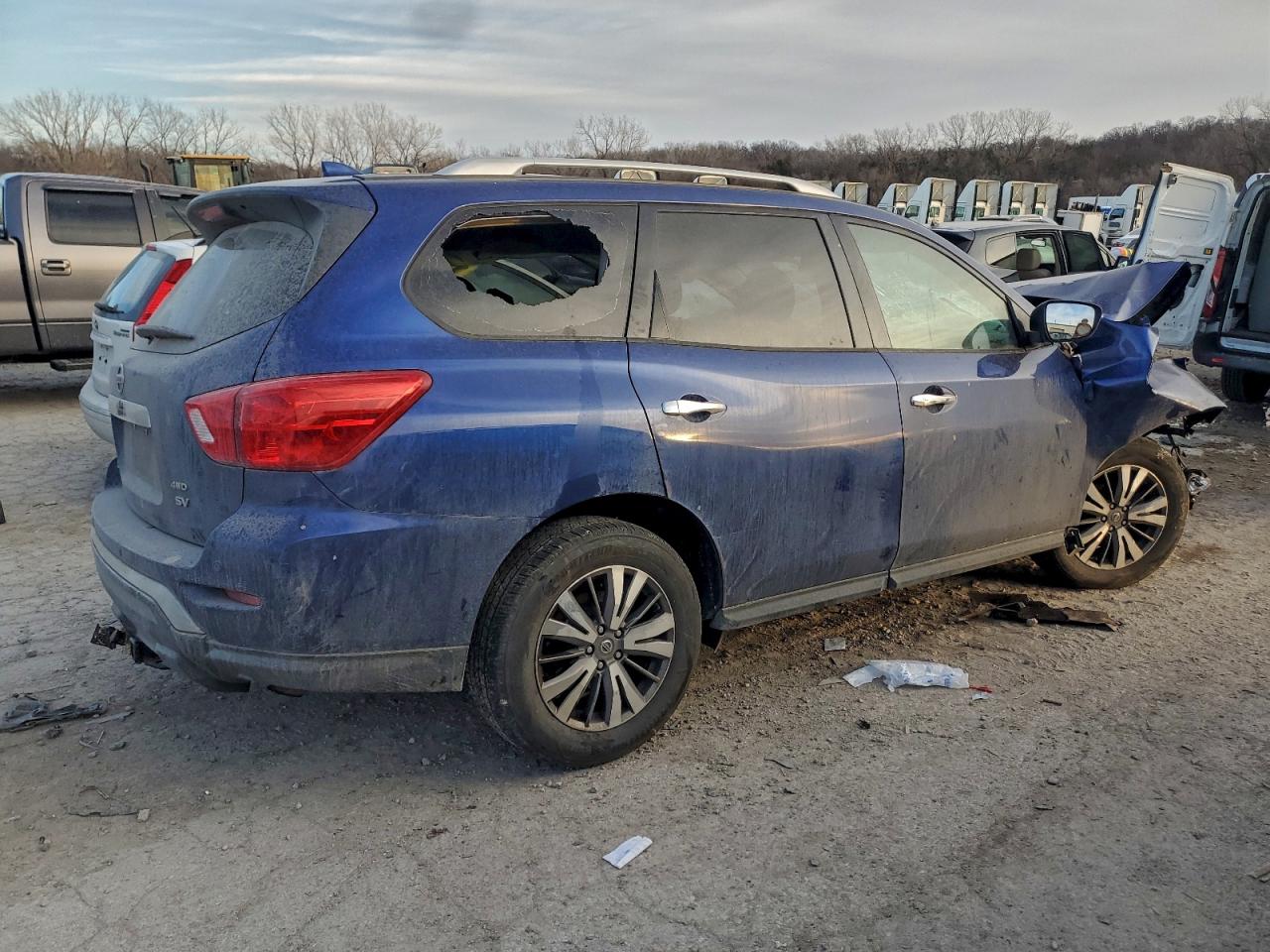 2020 NISSAN PATHFINDER SV photo 3