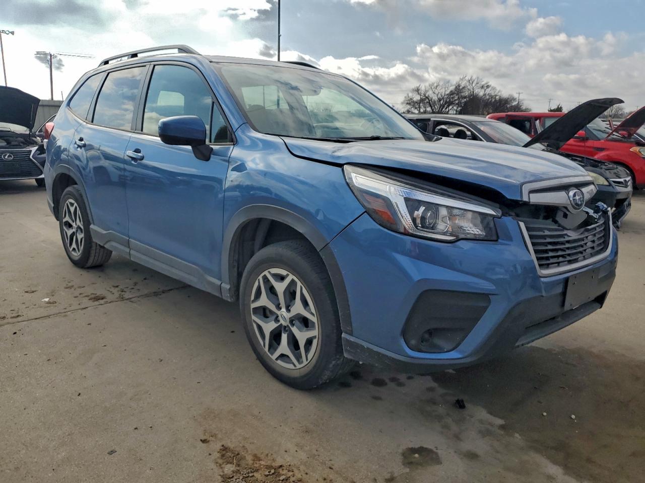2020 SUBARU FORESTER PREMIUM photo 4