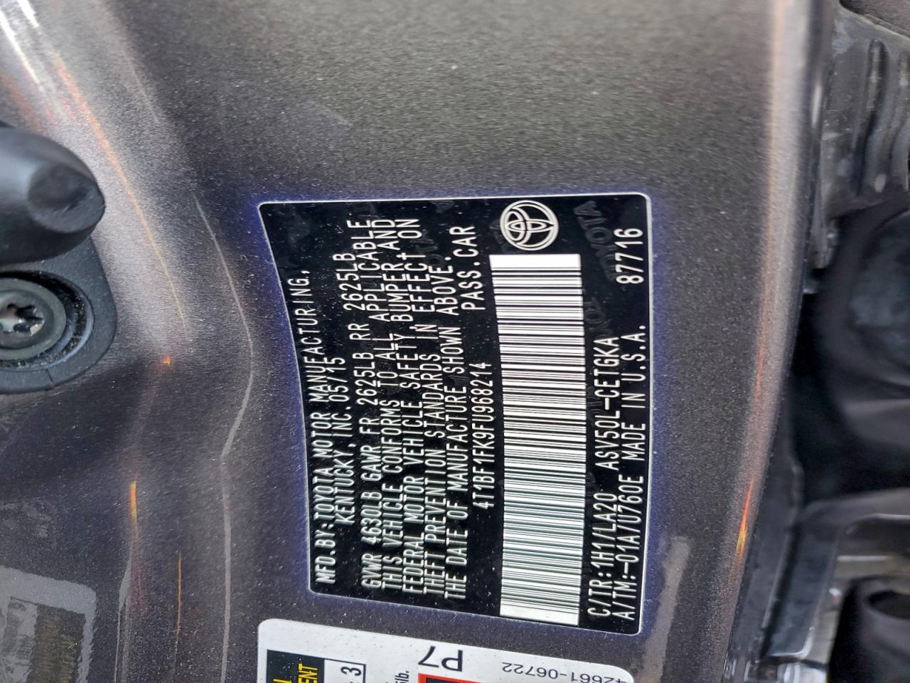 2015 TOYOTA CAMRY LE photo 12