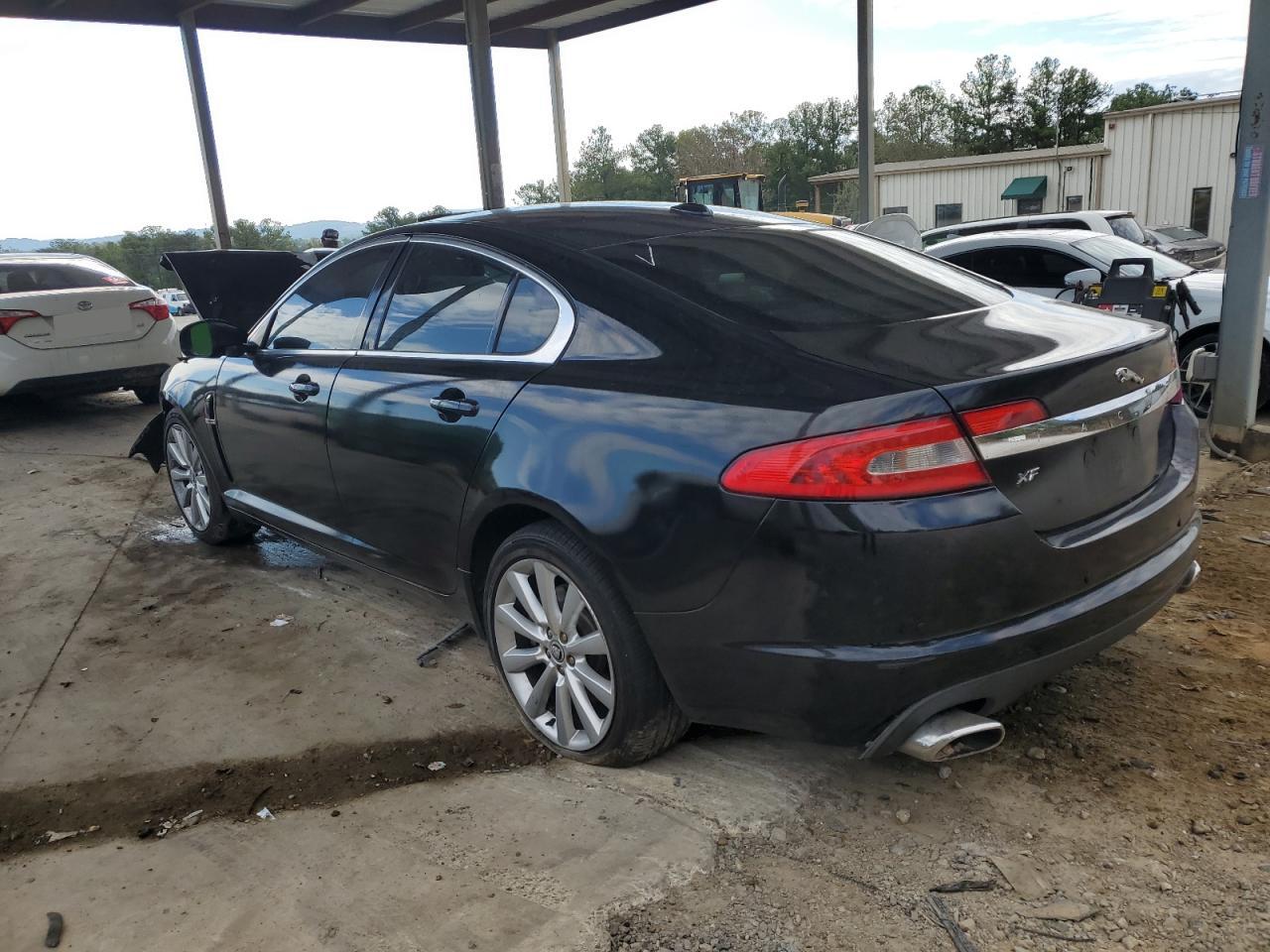2011 JAGUAR XF photo 2