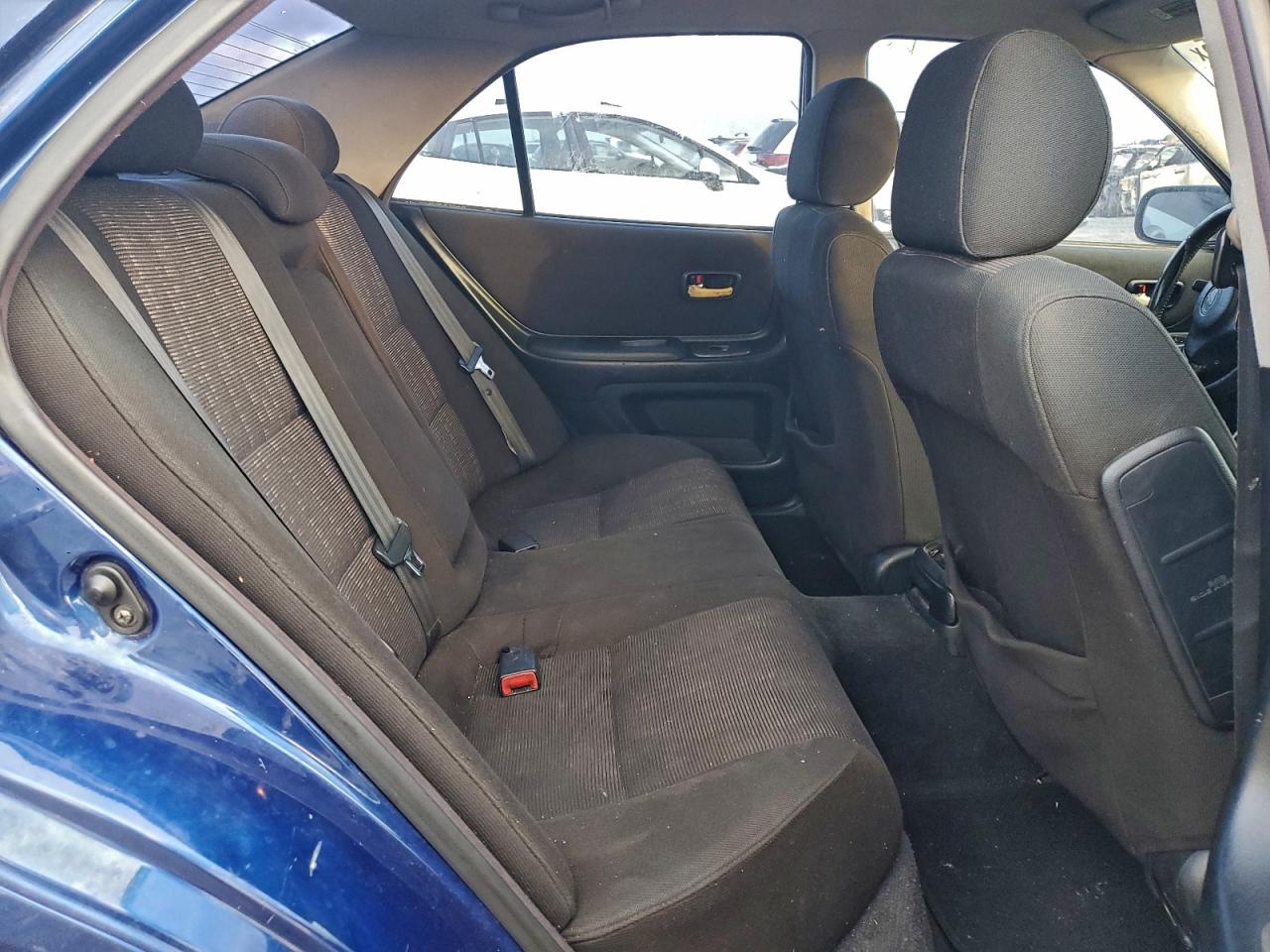 2001 LEXUS IS 300 photo 10