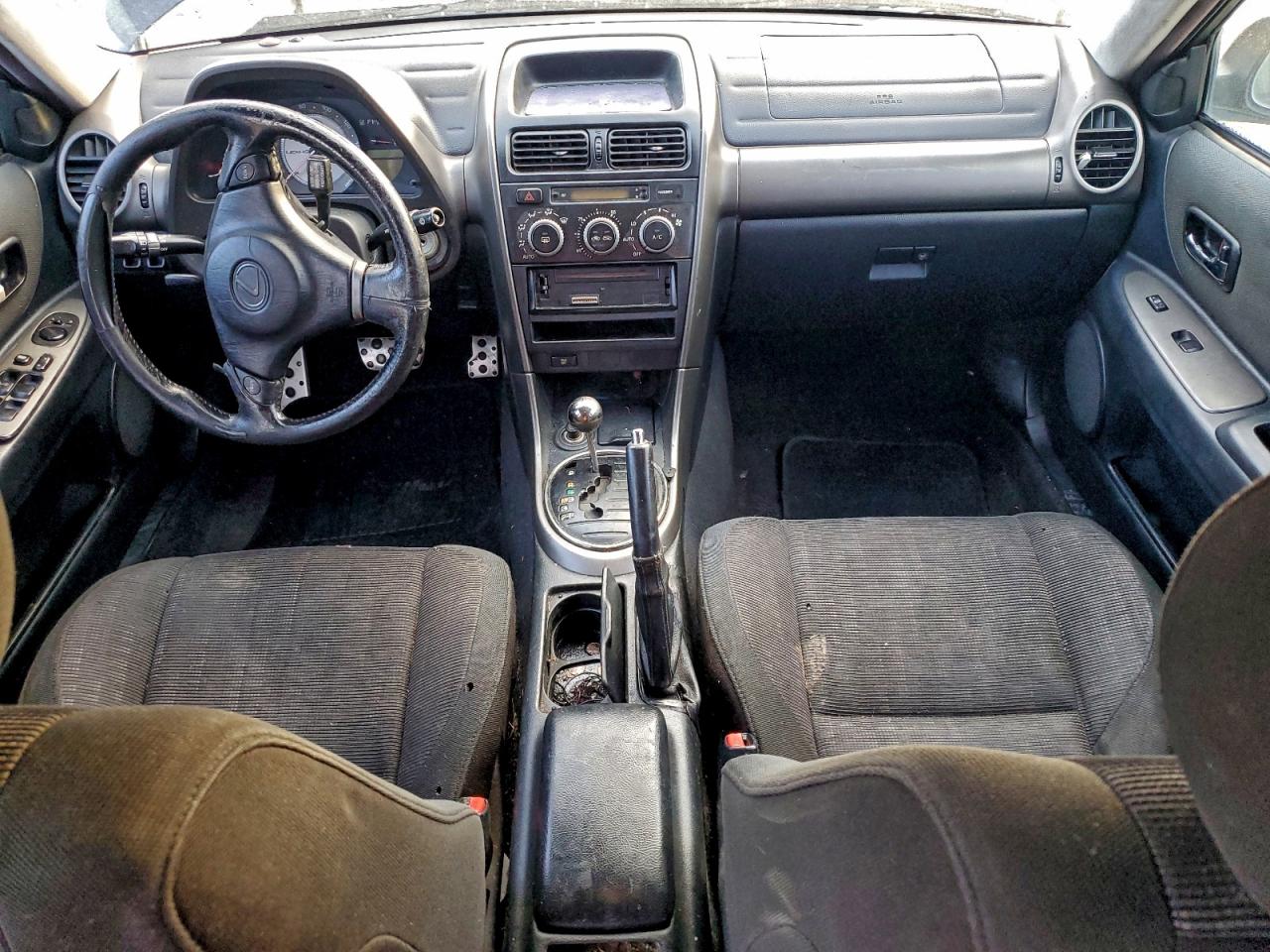 2001 LEXUS IS 300 photo 8