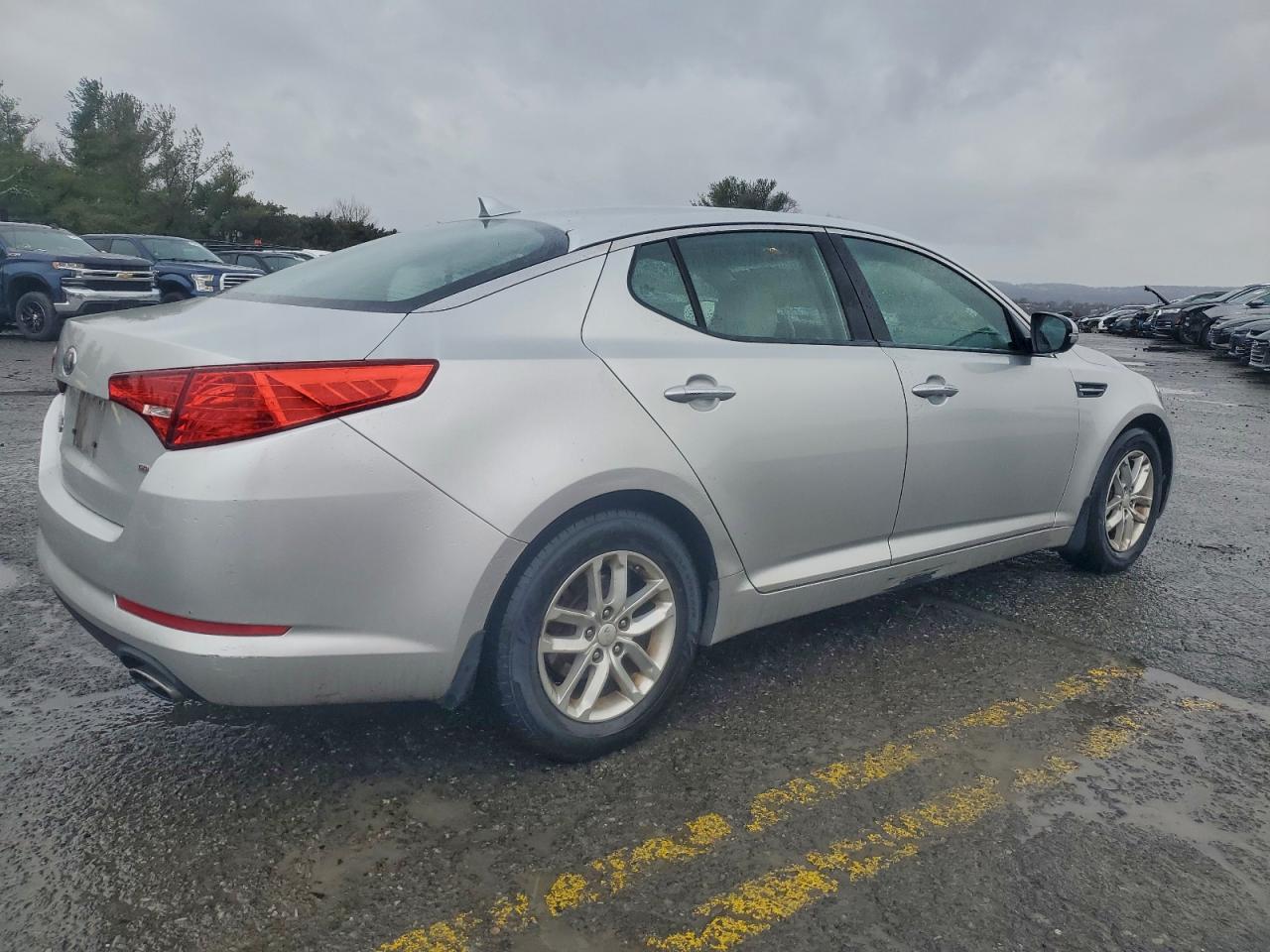 2013 KIA OPTIMA LX photo 3