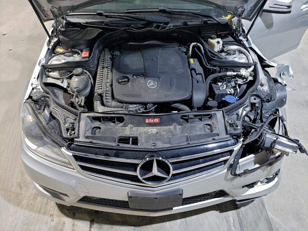 2014 MERCEDES-BENZ C 300 4MATIC photo 11