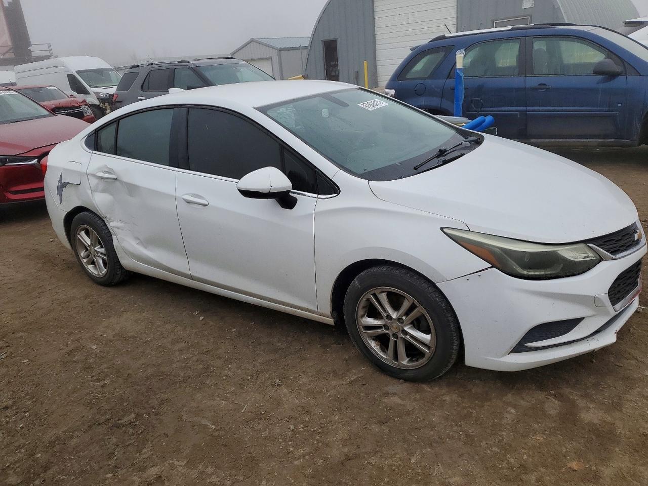 2016 CHEVROLET CRUZE LT photo 4