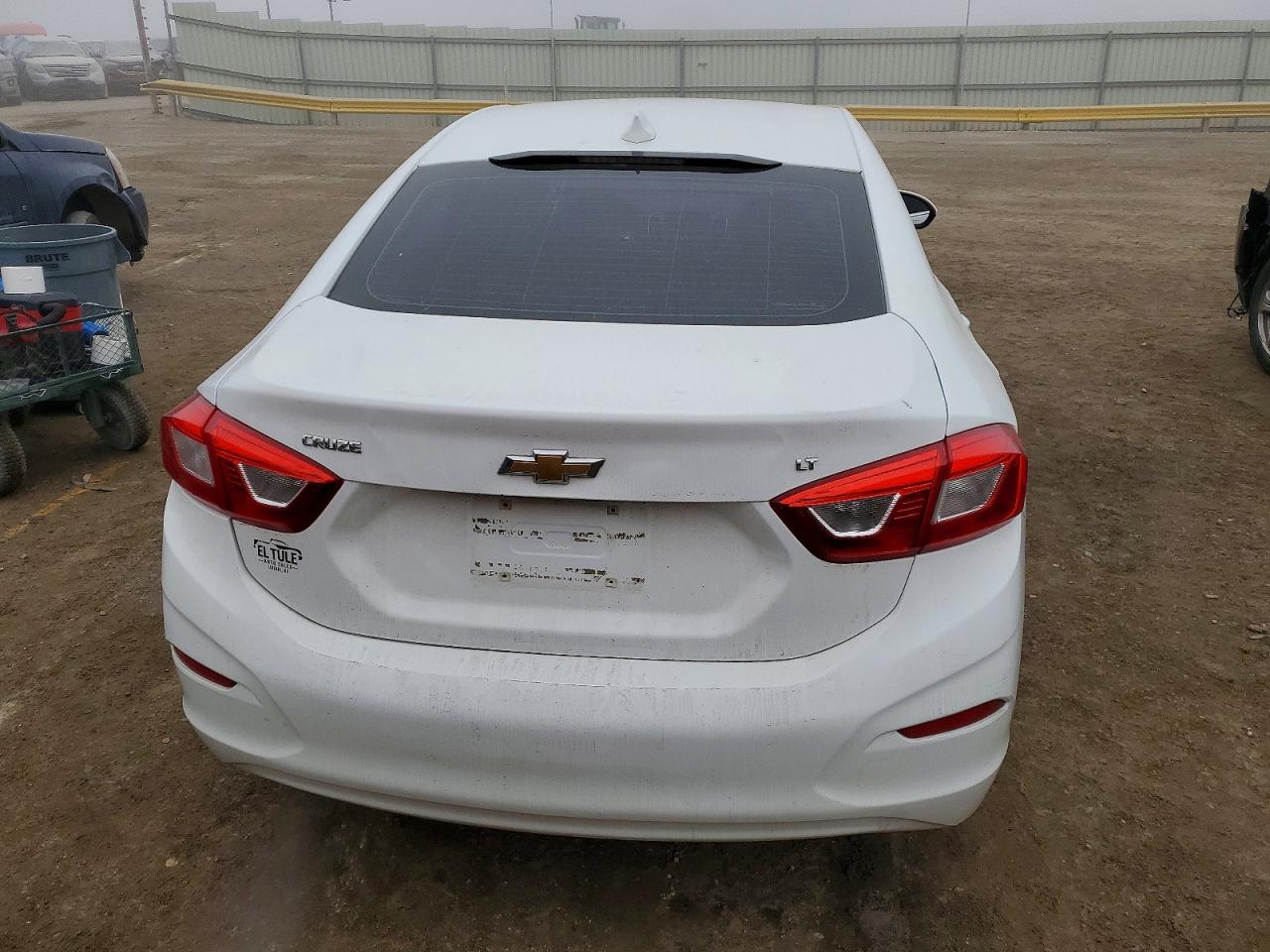 2016 CHEVROLET CRUZE LT photo 6